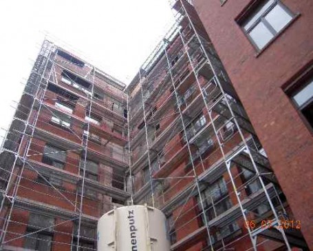 Foto: Umbau/Sanierung Bürohaus z. Wohn- u.Geschäftshaus  29 WE, FFM